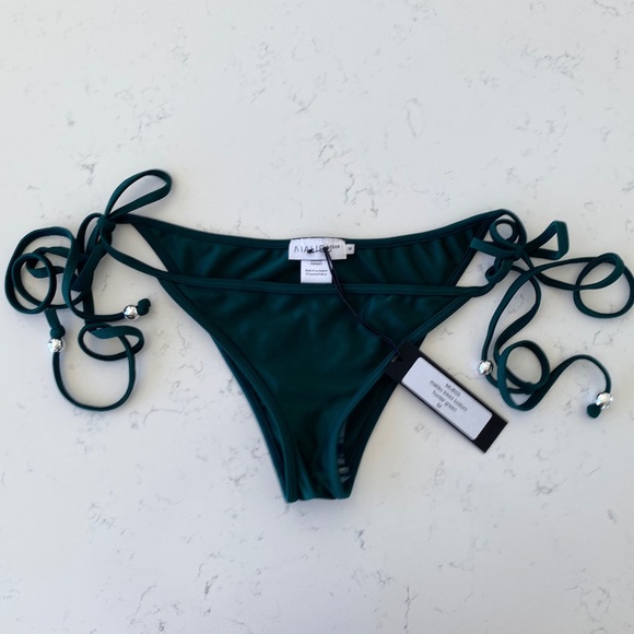 NWT, Malibu 1028 Bikini Set - Picture 5 of 8